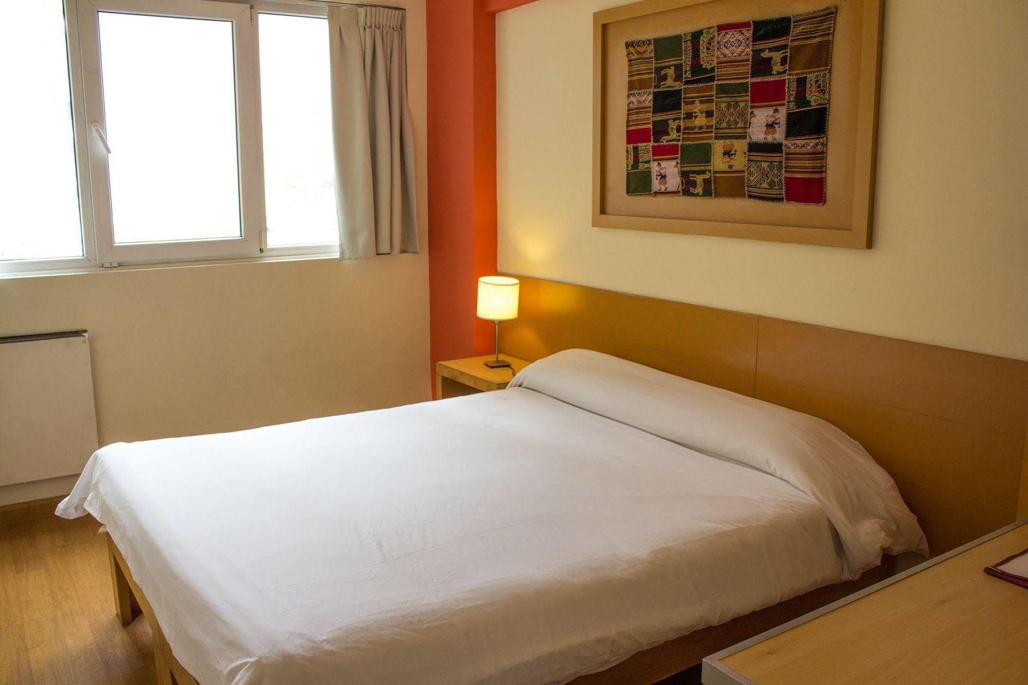 Circus Hostel ブエノスアイレス エクステリア 写真